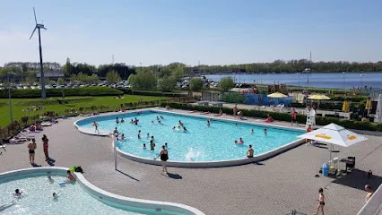 Image de LAGO Mons Piscine du Grand Large