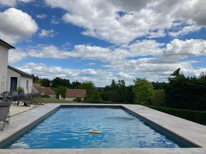 Image de ROYALE PISCINES: ENTREPRISE DE CONSTRUCTION / AUTOCONSTRUCTION / ENTRETIEN DE PISCINES