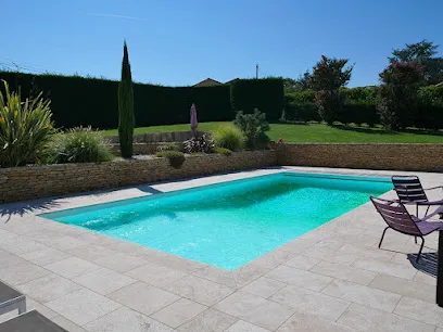 Image de SolidPool Oyonnax - 2J Piscines